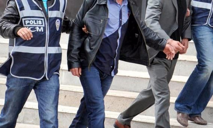 Antalya’da FETÖ operasyonunda: 5 tutuklama