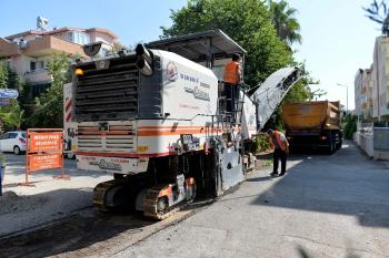 Muratpaşa Belediyesi Çağlayan’da yenileme çalışması başlattı