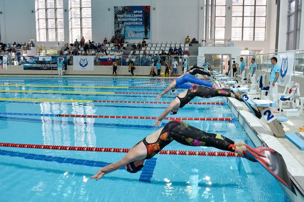 Paletli Yüzme Dünya Kupası Altın Finalleri başladı