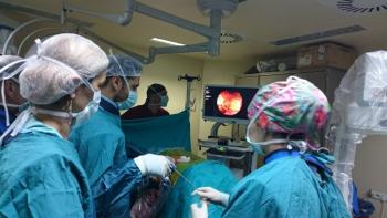 Alanya’da kapalı böbrek taşı ameliyatları yapılmaya başlandı