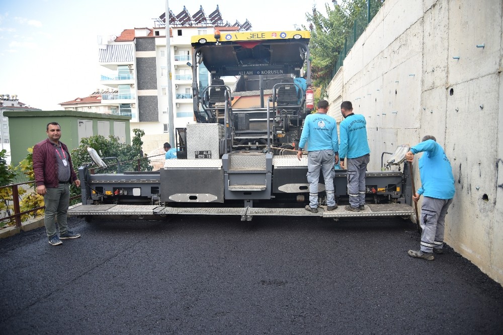 Alanya’da sıcak asfalt çalışmaları