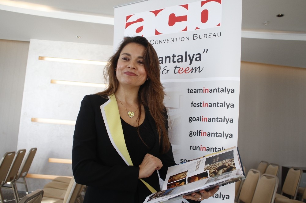 Antalya Valisi Karaloğlu: “Antalya’nın 200 bine yakın kongre için koltuk kapasitesi var”