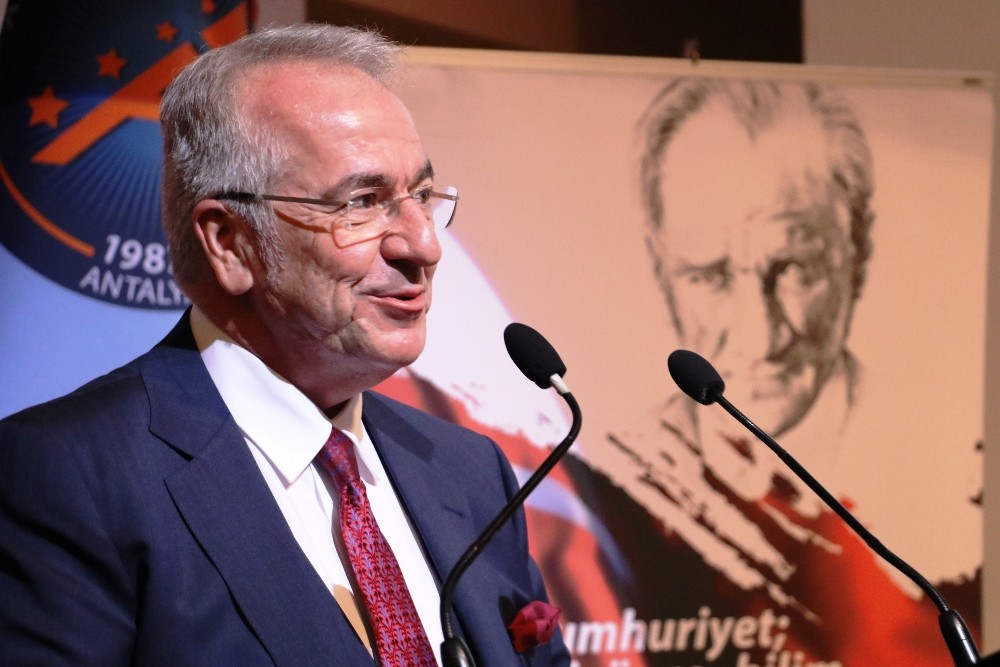 TÜSİAD Başkanı Bilecik: “Türkiye’nin büyümeyi sürdürebilmesi için enflasyonu yüzde 5’in altına çekmesi gerekiyor”