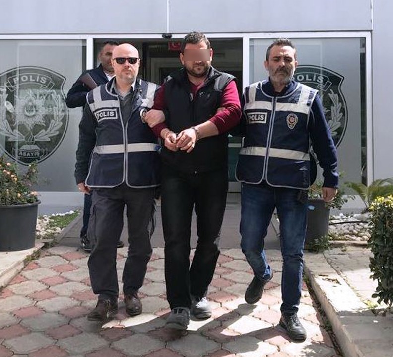İnşaat işçilerinin para ve kredi kartlarını çalan şahıs yakalandı