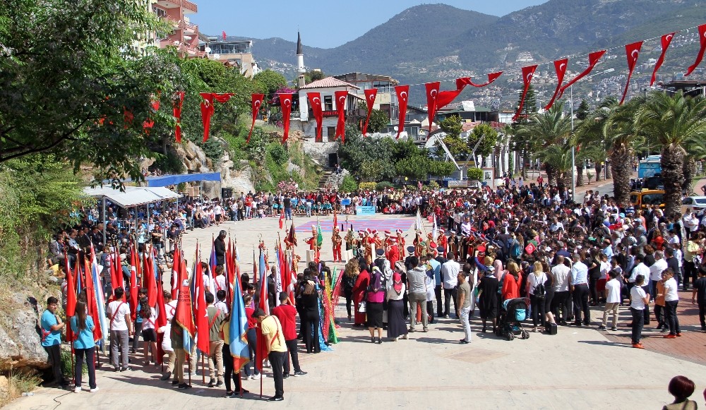 Alanya’da 23 Nisan’a özel festival