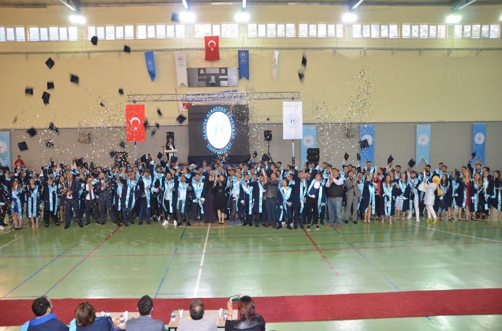 Akseki Meslek Yüksekokulu’nda mezuniyet töreni