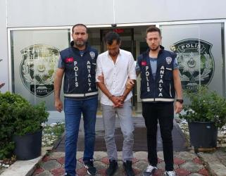 Antalya’da cami hırsızı yakalandı