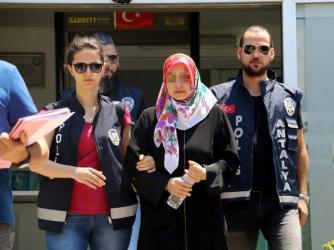 Antalya’da sevgilisini öldüren kadın tutuklandı