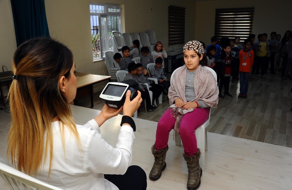 Kepez’de 10 bin 828 çocuğa göz taraması yapıldı