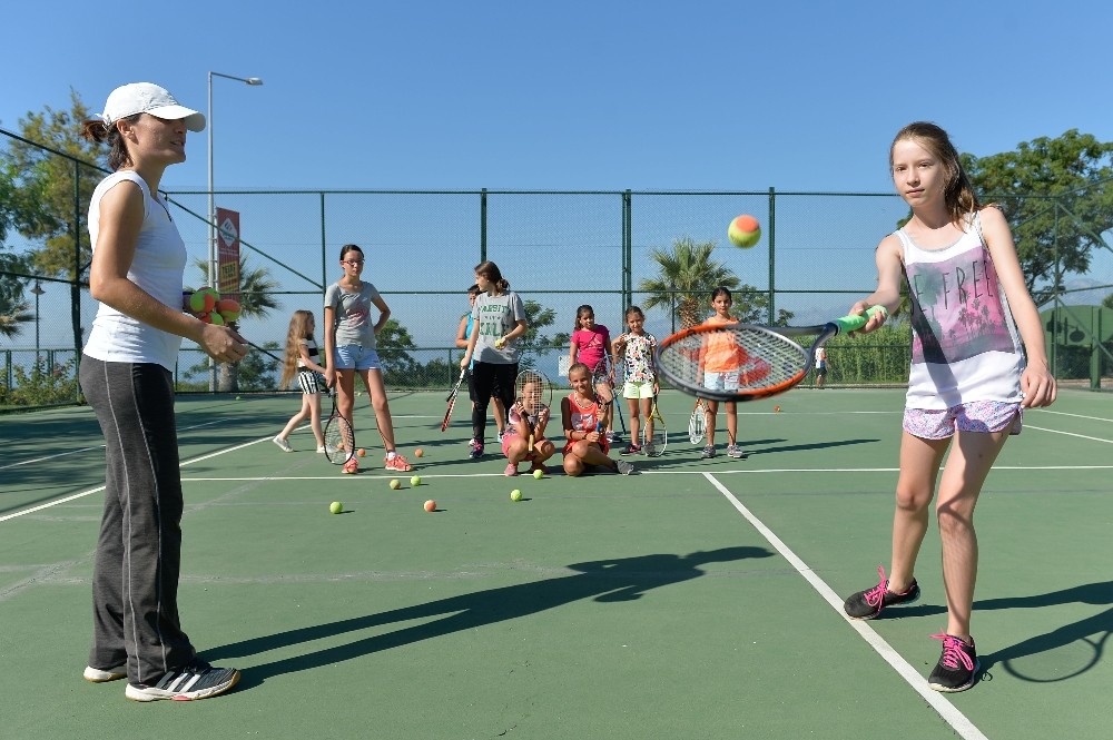 Muratpaşa’nın yaz spor okulları başlıyor