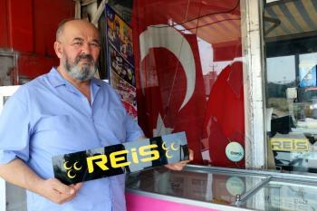 Türk bayrağı asılı marketi taşlama ve yakma teşebbüsüne 4 gözaltı
