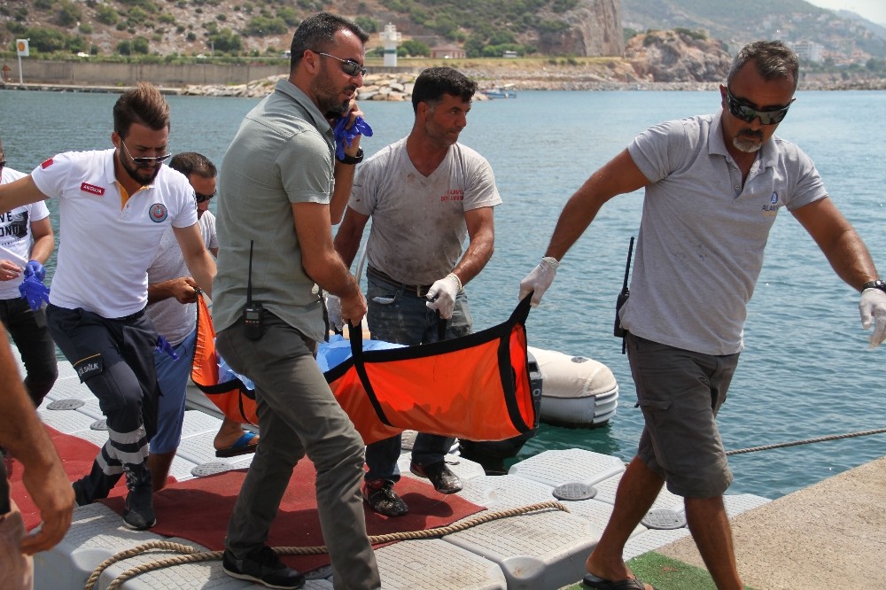 Kayıp İranlı turistin cesedi denizde bulundu