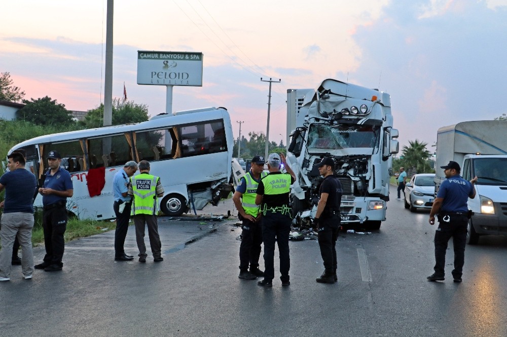 Antalya’daki kazada yaralanan Rus turistlerin kimlikleri belli oldu