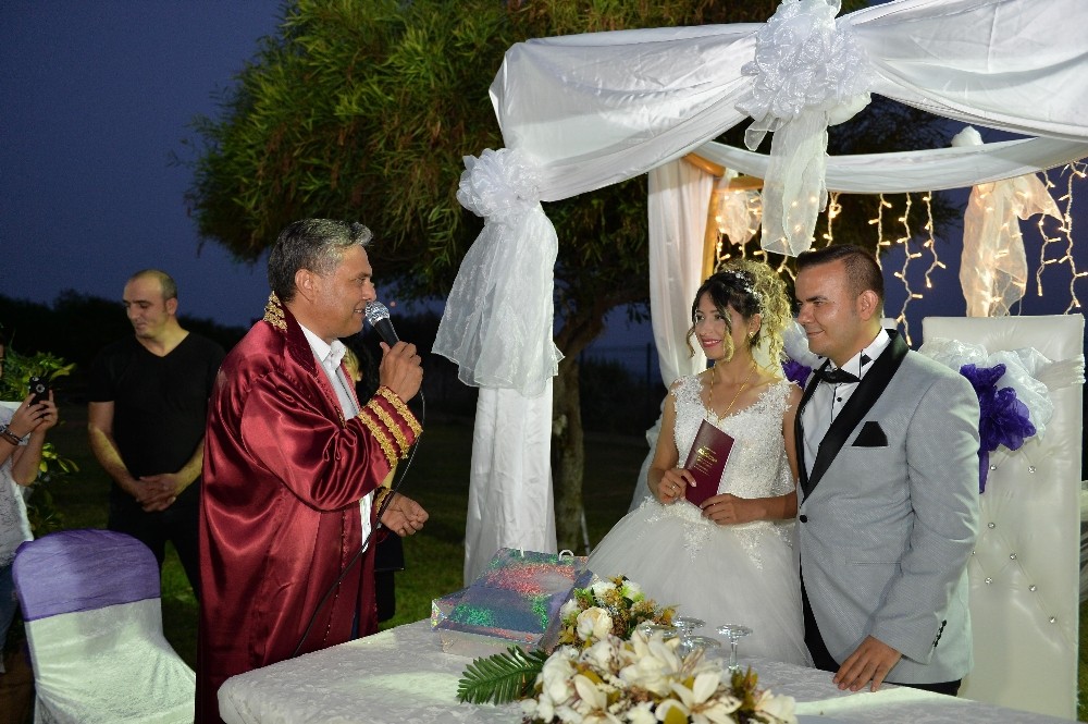 Mutluluğa Engelsiz Kafe’de evet dediler