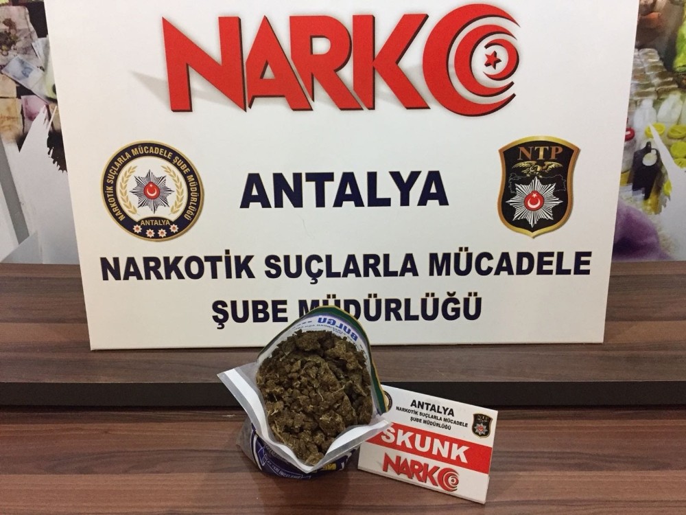 Antalya’da uyuşturucu operasyonuna 4 tutuklama