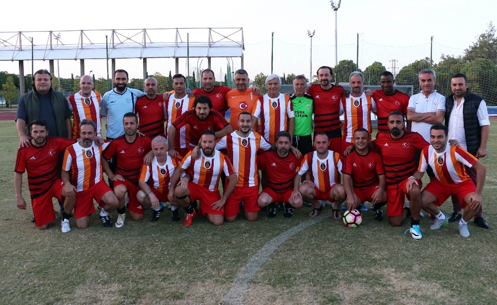 Antalya yıldız futbolcuları ağırlıyor