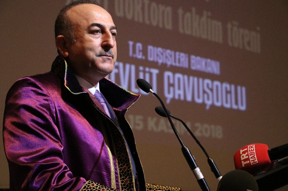 Bakan Çavuşoğlu’na fahri doktora unvanı