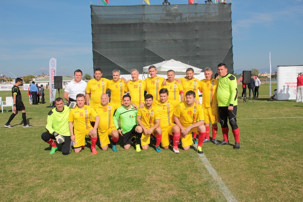 Parlamenter Futbol Turnuvası şampiyonu Romanya
