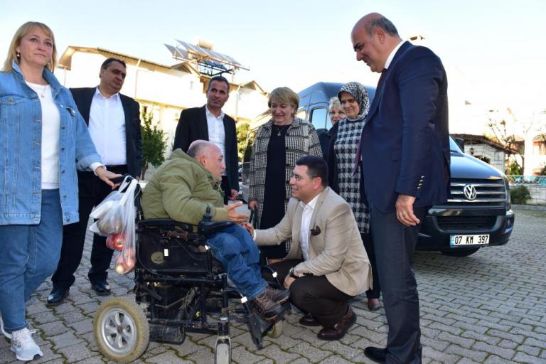 “İlçe teşkilatlarımız çok kıymetlidir”