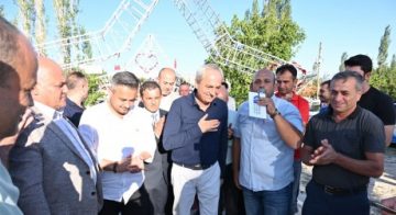 Başkan Kocagöz, Kepez’de sevgi kazandı