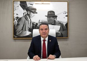 BAŞKAN MUHİTTİN BÖCEK’İN 8 MART MESAJI