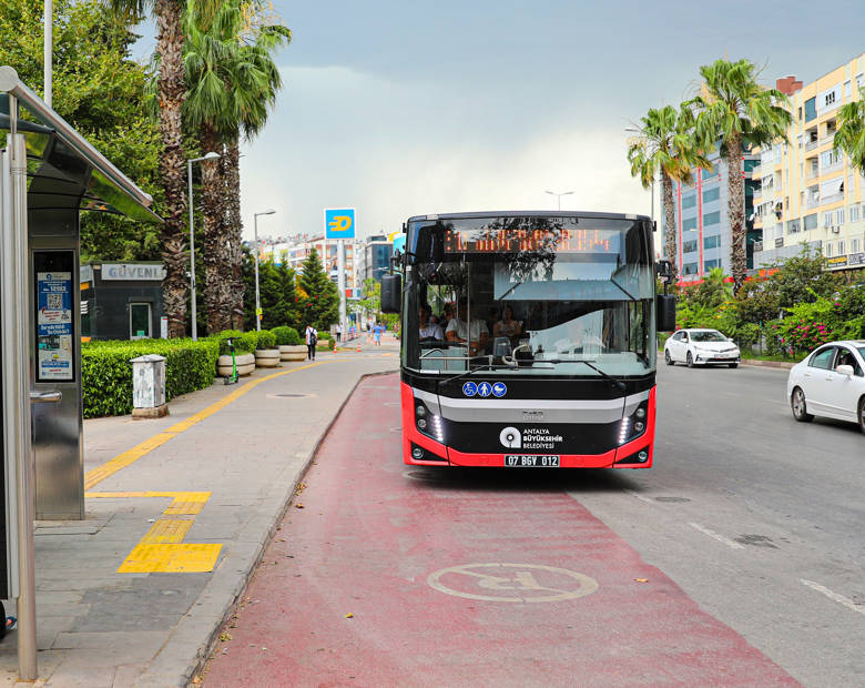 Büyükşehir’in toplu ulaşım araçları 15 Temmuz’da ücretsiz