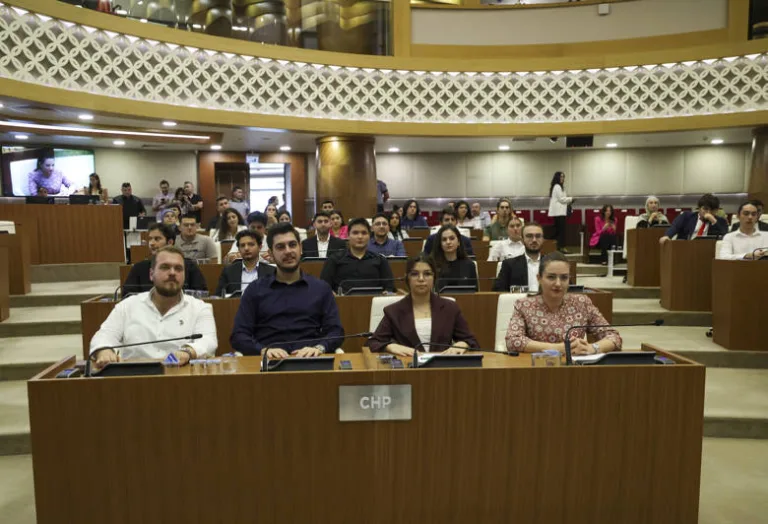 Büyükşehir Gençlik Meclisi kentin geleceğine ışık tutuyor