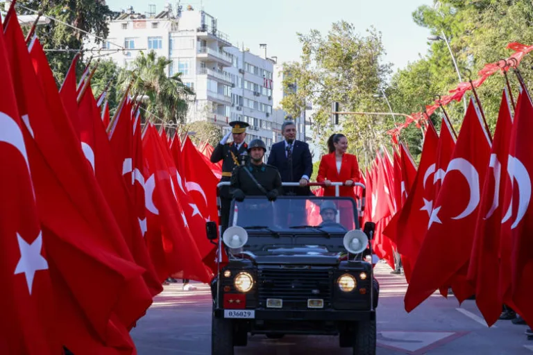 Antalya’da Cumhuriyet Bayramı coşkusu yaşanıyor