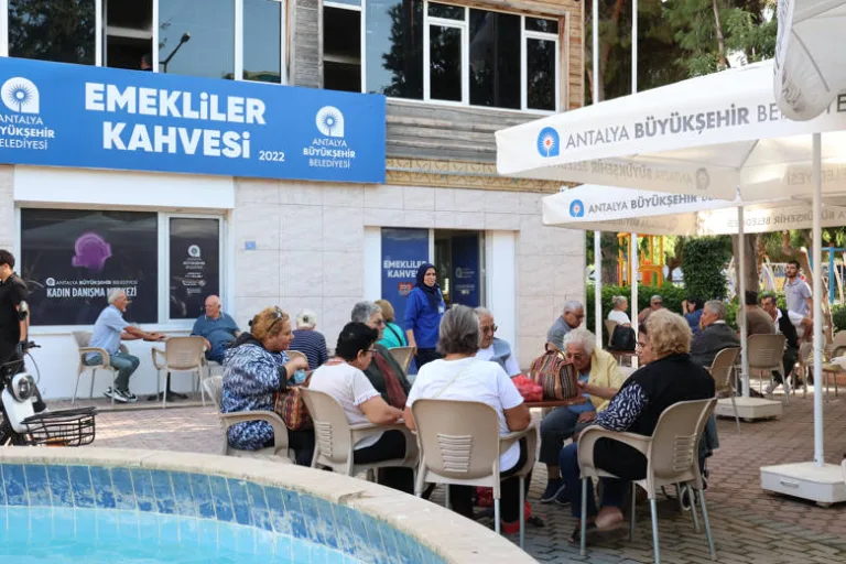 Büyükşehir Belediyesi emeklileri de unutmuyor