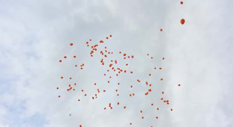 Kepez’de lösemiye karşı turuncu umutlar gökyüzüne yükseldi