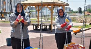 Kepez’de park ve oyun alanlarında hijyen seferberliği
