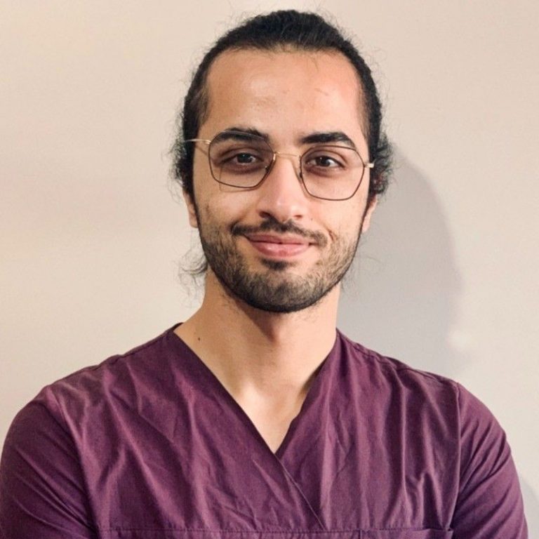 Ani Göğüs Ağrısı Ne Zaman Acil Müdahale Gerektirir? Doktor Sameh Zoaa Açıklıyor