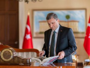 Antalya’da 29 Ekim Cumhuriyet Bayramı Coşkusu Kutlanıyor
