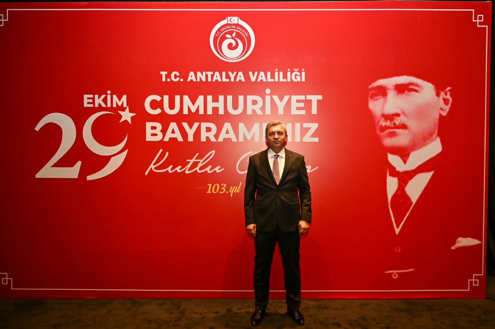 Antalya'da Cumhuriyet Bayramı Resepsiyonu: Vali Şahin Birlik Mesajı Verdi
