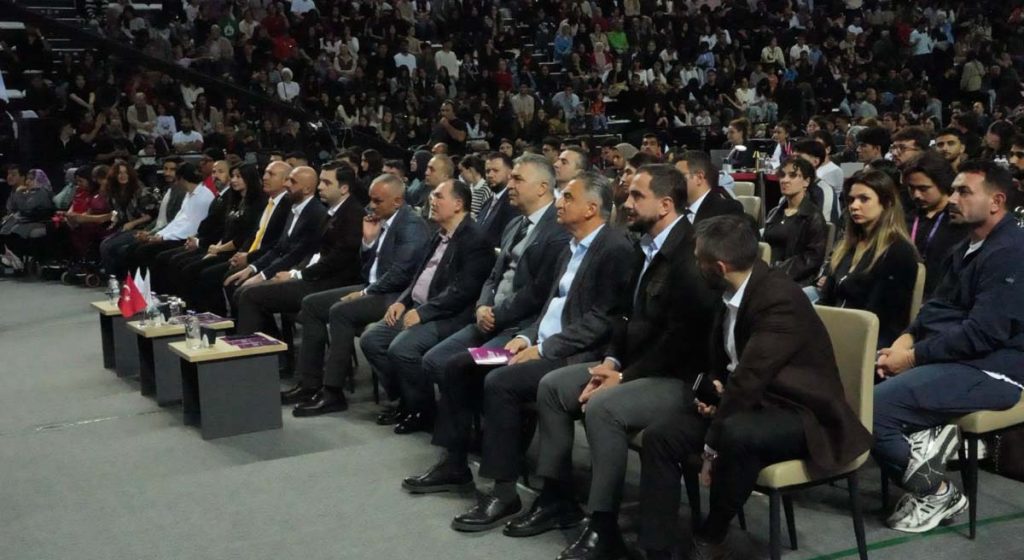 Antalya’da Gençler Arası Tiyatro Türkiye Finali Gerçekleştirildi