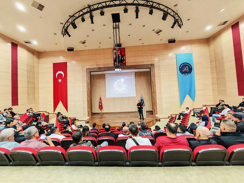 Antalya'da özel güvenlik görevlilerine kapsamlı eğitim verildi