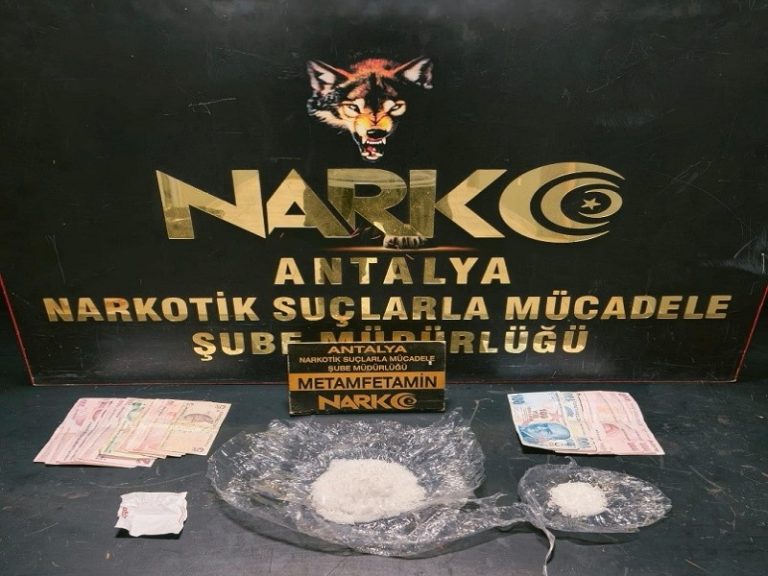 Antalya’da Son Bir Haftada 30 Narkotik Operasyonu Düzenlendi