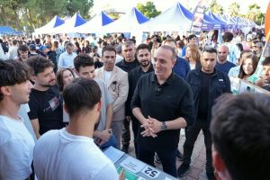 Başkan Kotan üniversiteli gençlerle bir araya geldi