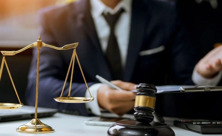 Dijital Çağda Hukuki Farkındalık: Vatandaşın Bilmesi Gereken Haklar, Riskler ve Sorumluluklar