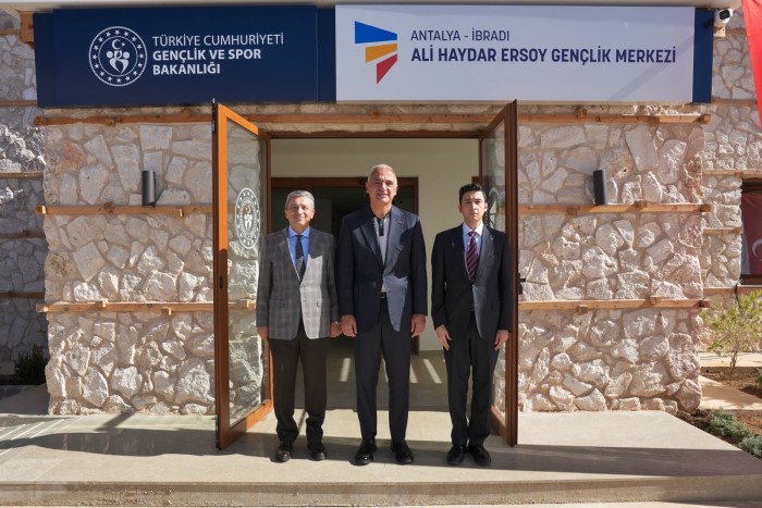 İbradı'da Bakanların Katılımıyla Yeni Tesisler Açıldı