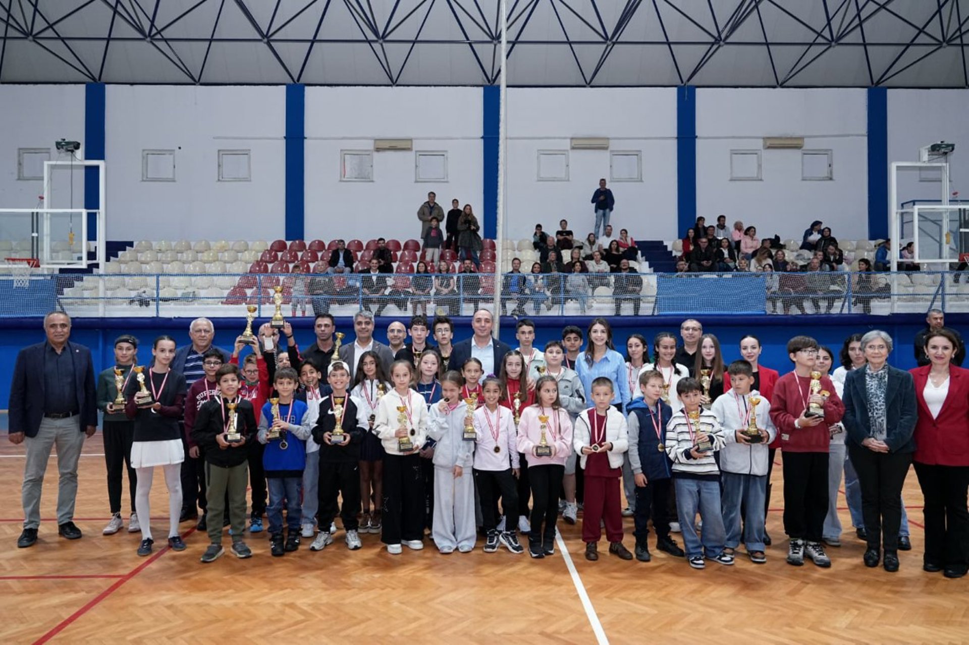 Konyaaltı'nda Cumhuriyet Bayramı Tenis Turnuvası Heyecanı